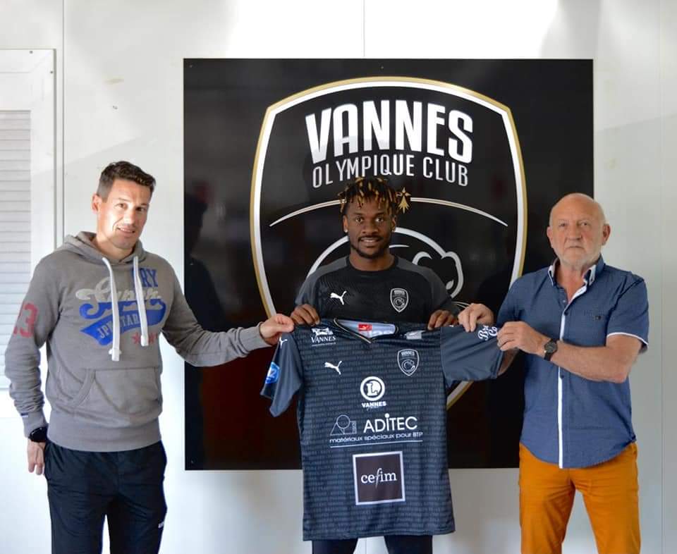 Football :  Wilfried Ebane Abessolo rebondit  au Vannes Olympique Club