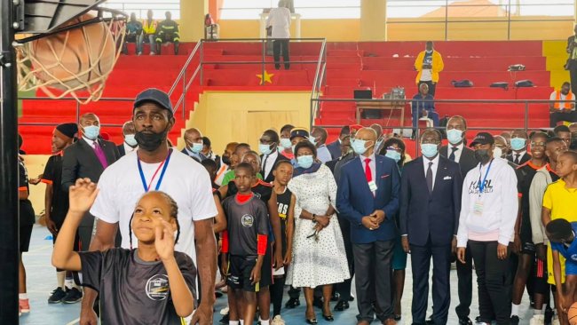 Cameroun: le gymnase multisports de Mfandena enfin opérationnel
