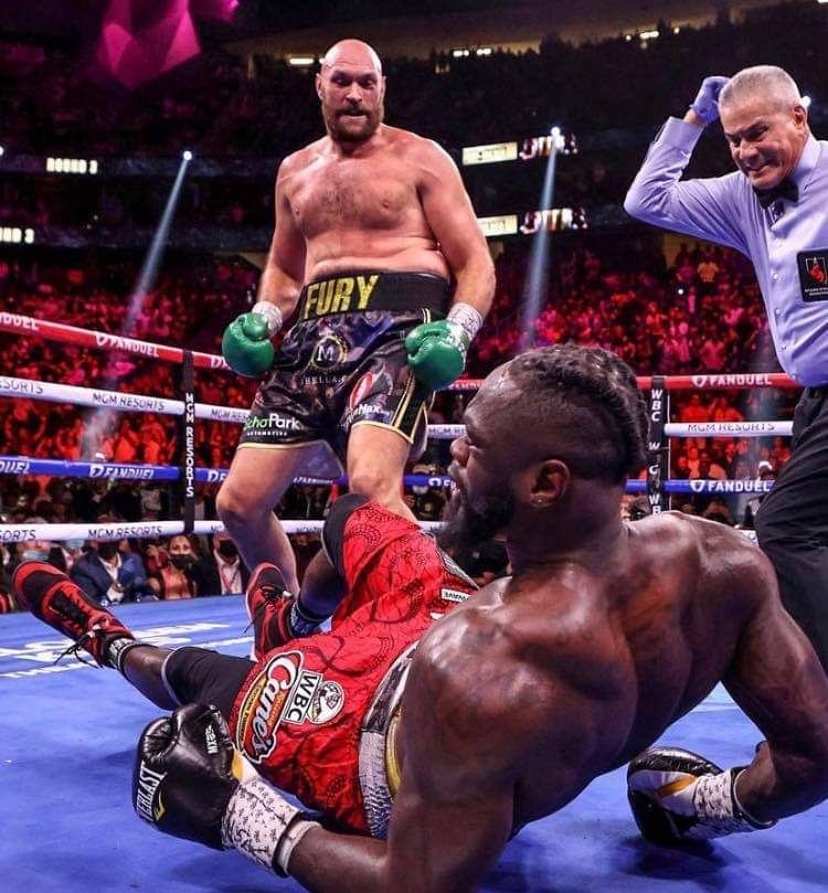 Boxe : Fury envoi un KO à Wilder et reste sur le toit du monde des lourds de la WBC