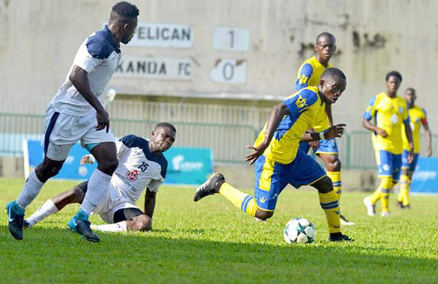 Gabon: le championnat national de football en deux poules avec une phase de play-off