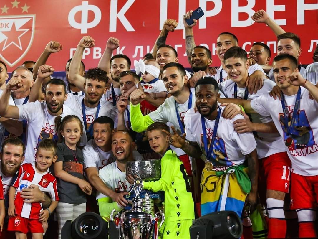 Football : Kanga Guelor sacré pour la 3e fois champion de Serbie avec l’Étoile rouge de Belgrade !