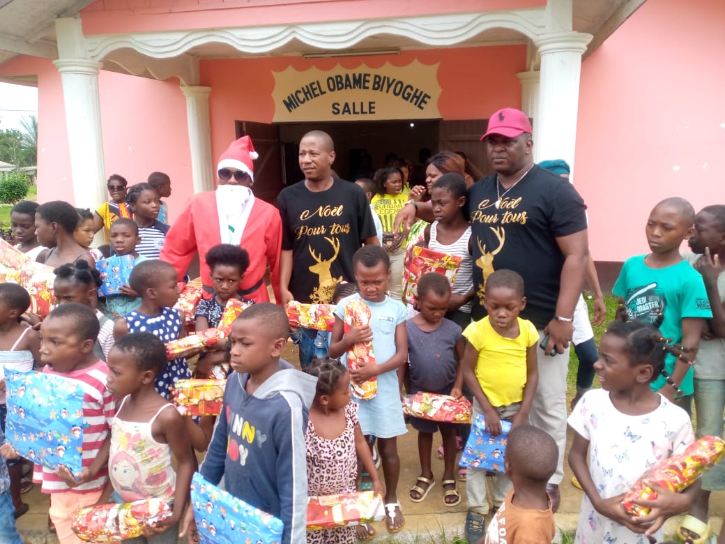 Mitzic : le Directeur Général de l’ONDSC rend heureux 300 enfants et familles