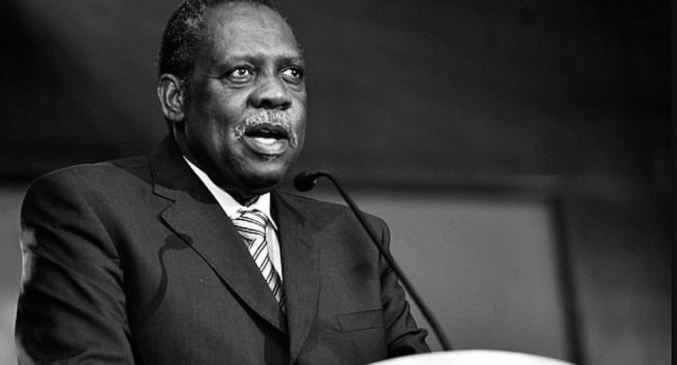 Issa Hayatou : 05 jours de deuils et des hommages de par le monde