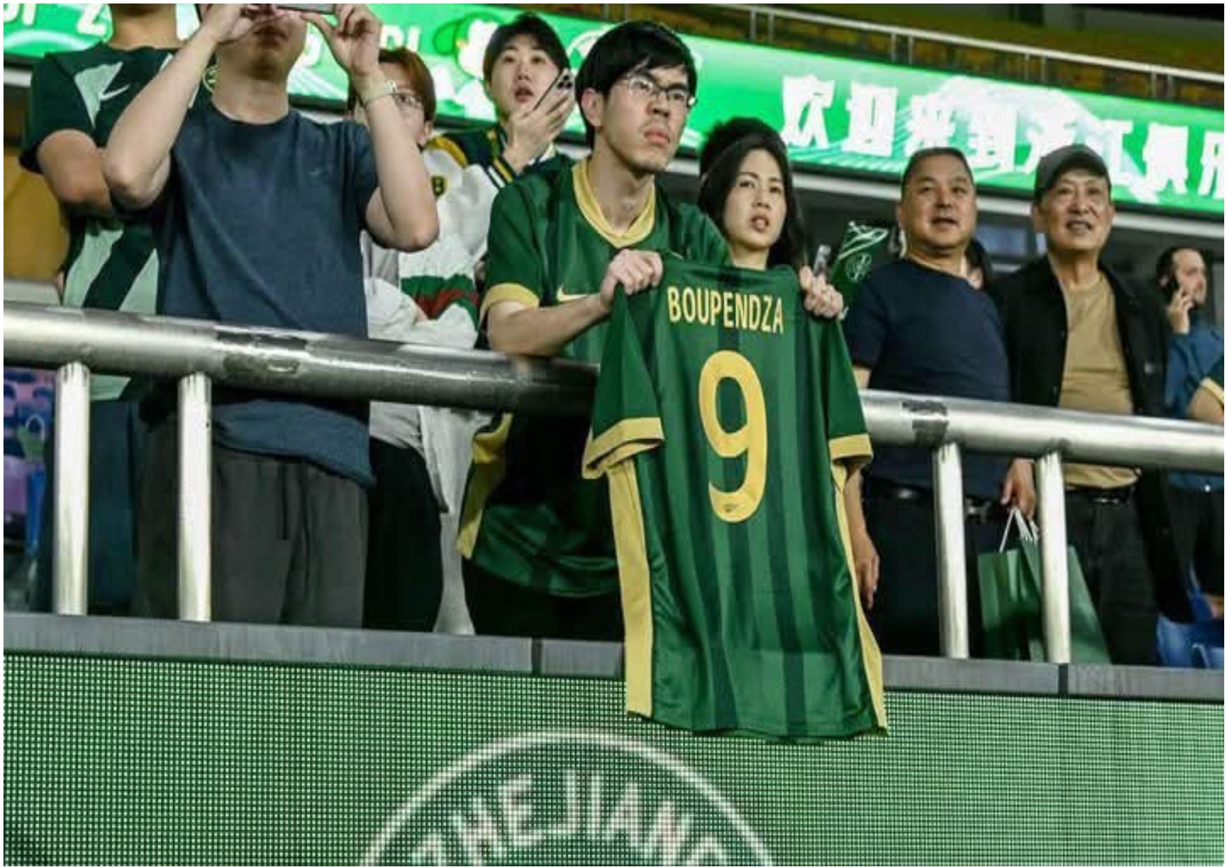 Mort d’Aaron Boupendza : le Zhejiang FC sous le feu des critiques